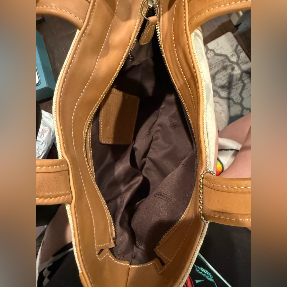 Coach Bleeker 6121 Tan and Brown Leather and Linen Tote EUC Made in the USA 🇺🇸🇺🇸 - Picture 10 of 17